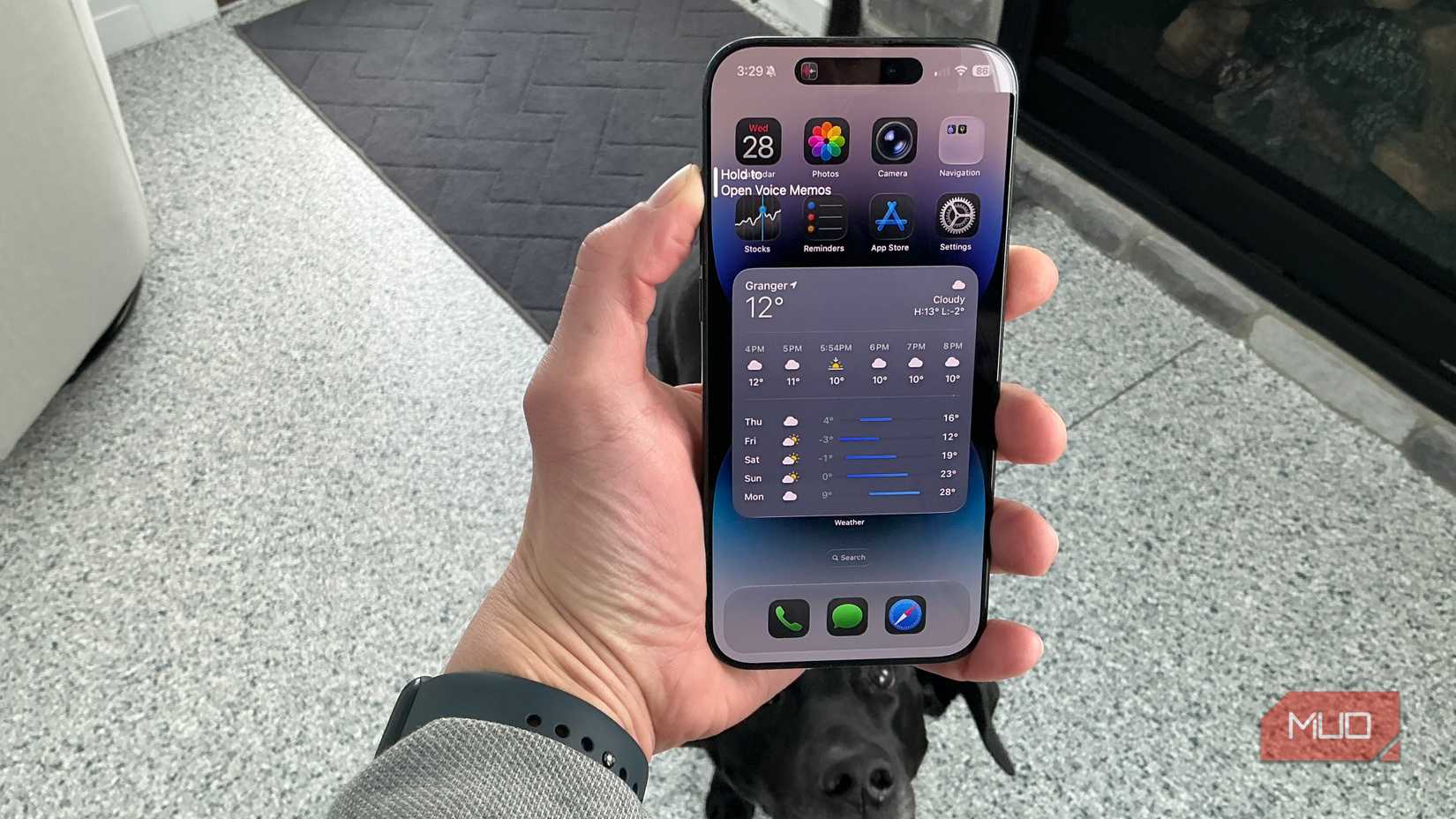 action held to open voice memos iphone