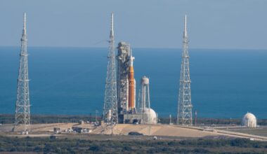 Weather delays Artemis 2 wet dress rehearsal