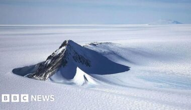 New map reveals landscape beneath Antarctica in unprecedented detail