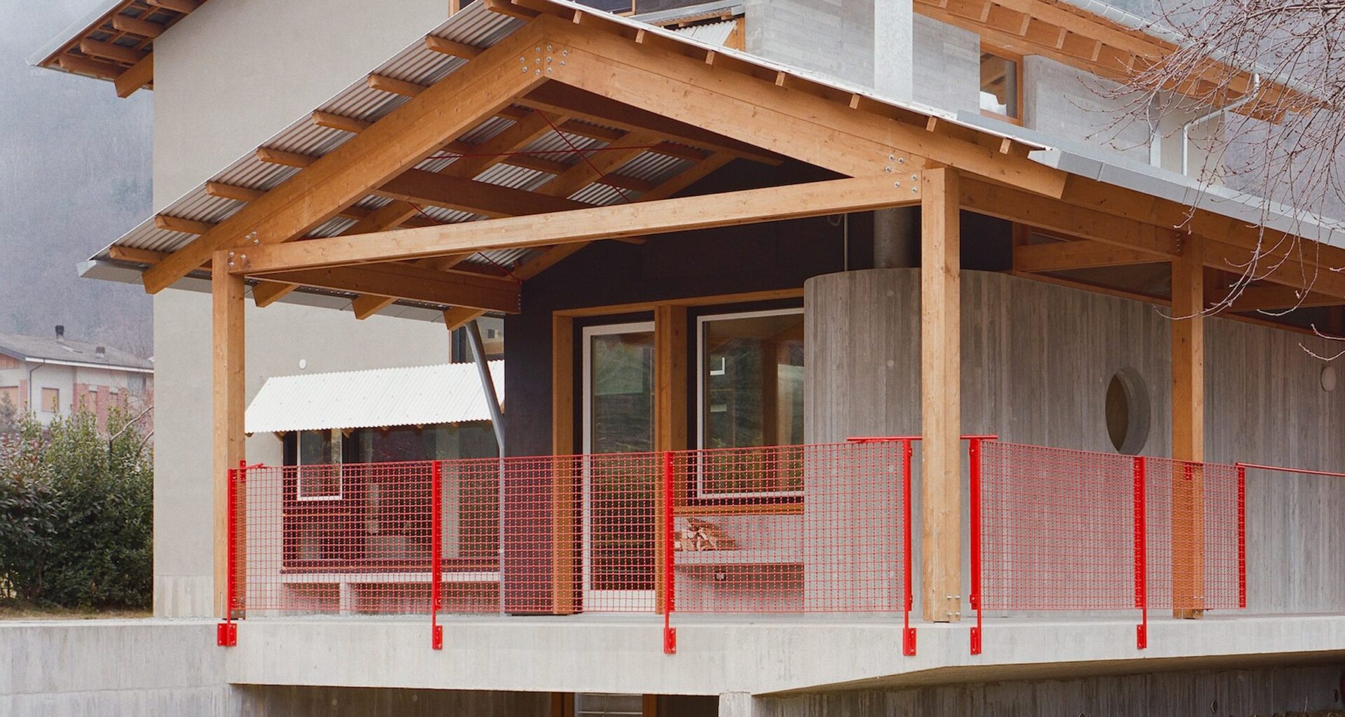 Errante Architetture injects new life into "anonymous" 1960s house in Italy