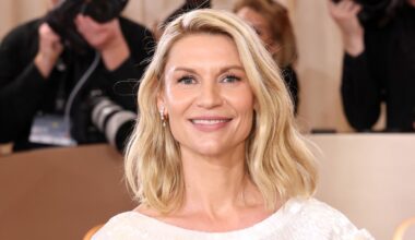 Claire Danes Recalls Learning She Was Pregnant at 43, Says She Had a ‘Meltdown’ | Claire Danes | Celebrity News and Gossip | Entertainment, Photos and Videos