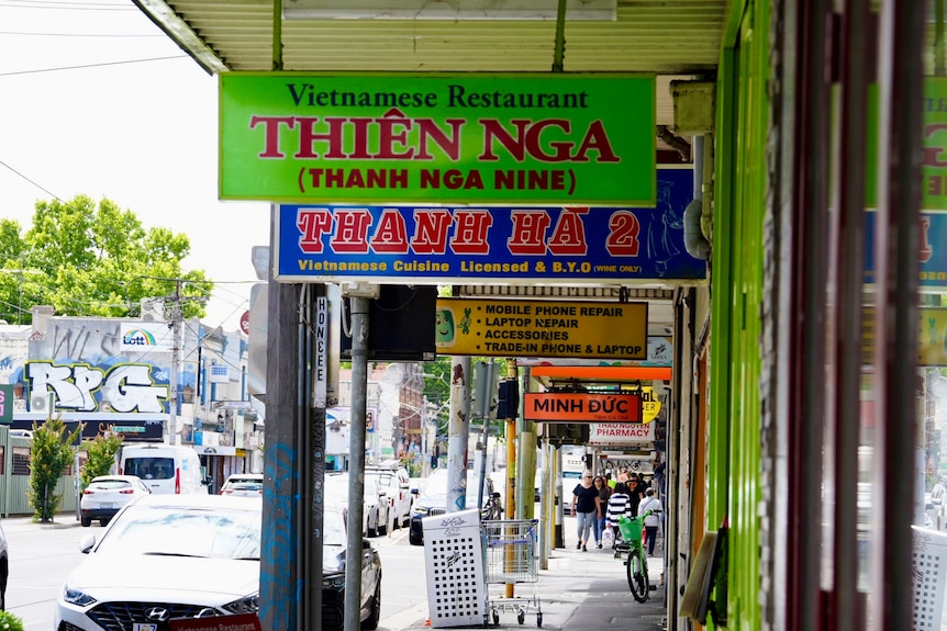 A close-up of Victoria Street Richmond