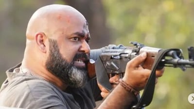 Naveen Kaushik played the role of Donga in Dhurandhar.