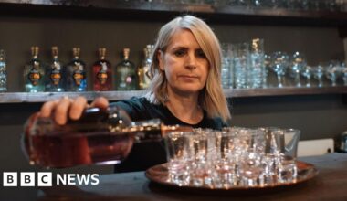 Wage growth slows as number of people employed falls