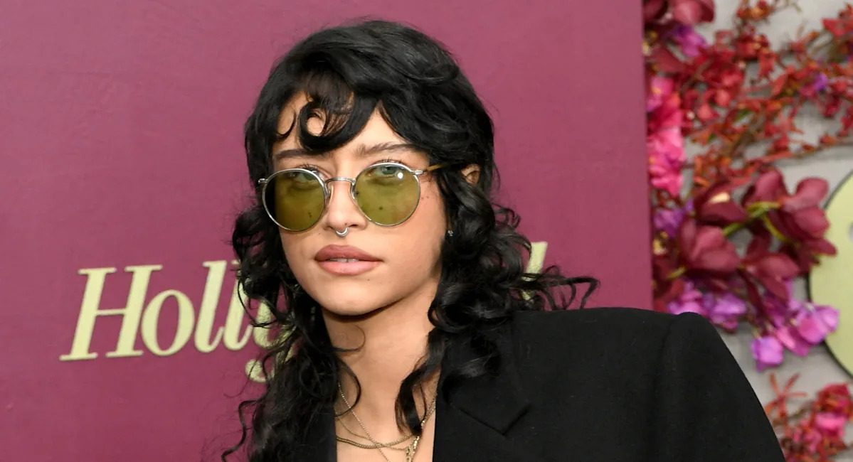 Odessa A’zion Tames Her Wild Curls for the Golden Globes’ Nominees Night