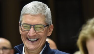 Samsung’s Plan to Wreck Apple