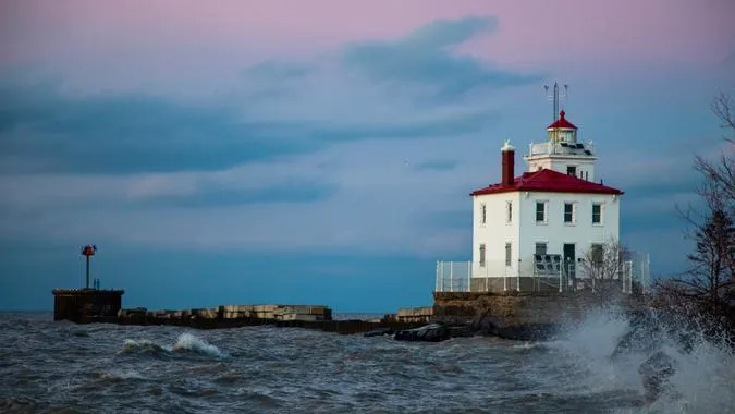 Ryan Farrar / Shutterstock.com