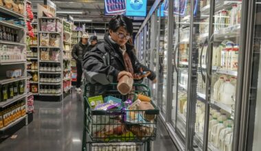 The new US food pyramid is scientifically questionable, and upends decades of trusted public health advice