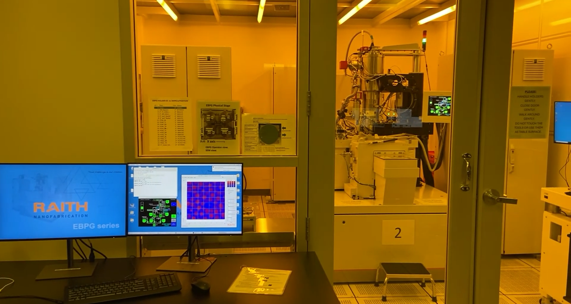 Stanford researchers develop ‘photonic skin’ that can camouflage like octopus