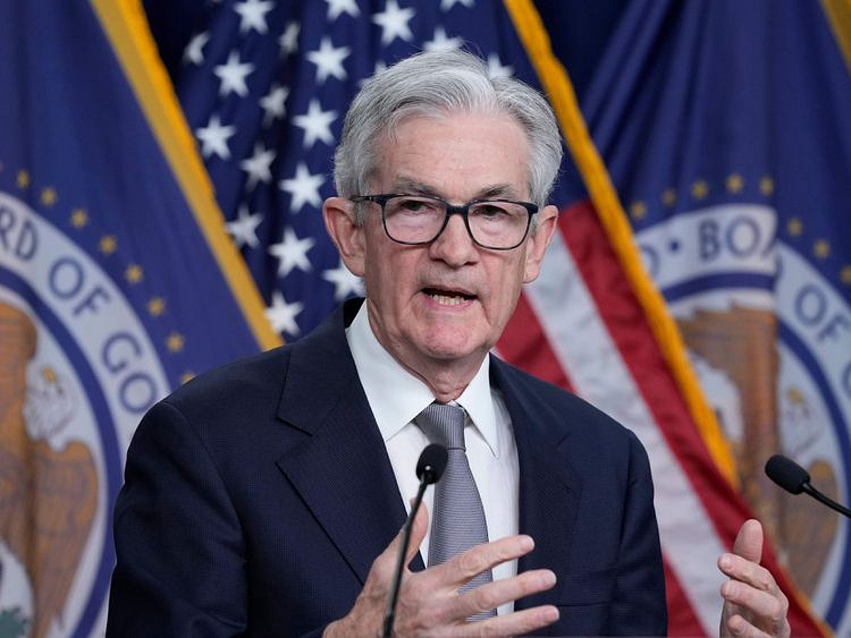 US Federal Reserve keeps key interest rate unchanged in first decision of 2026 - gulfnews.com