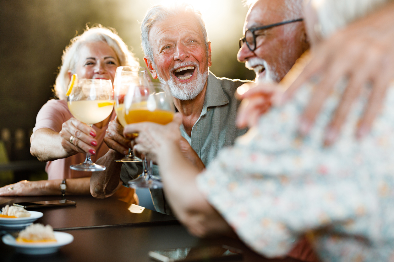 A major genetic analysis reports no association between alcohol consumption and overall cancer risk, offering a more nuanced view than some headline health warnings. The findings arrive as global policy debates intensify over alcohol affordability and taxation.