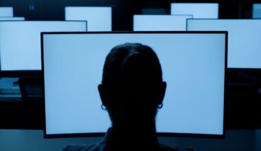 Three major apps go down within hours sparking mass outage fears - The Independent