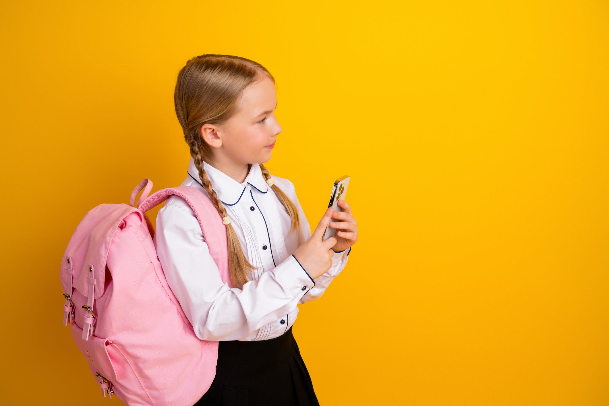 Tracking kids with an AirTag or a smartphone risks making them anxious, according to experts