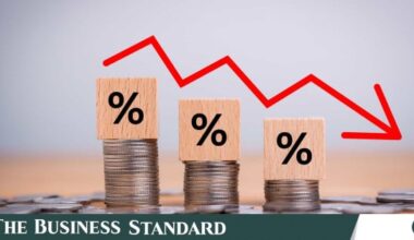 Private sector credit growth remained slow at 6.58% in November