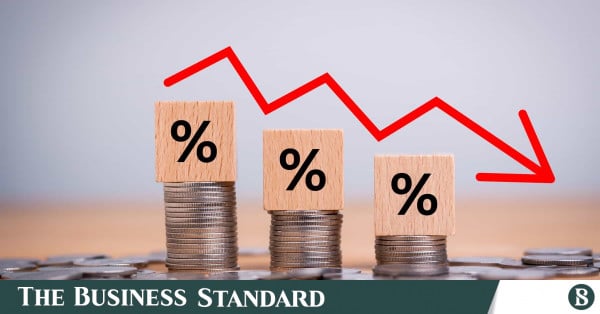 Private sector credit growth remained slow at 6.58% in November