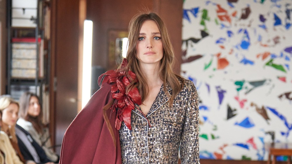 Julie de Libran Spring 2026 Couture Runway, Fashion Show & Collection Review