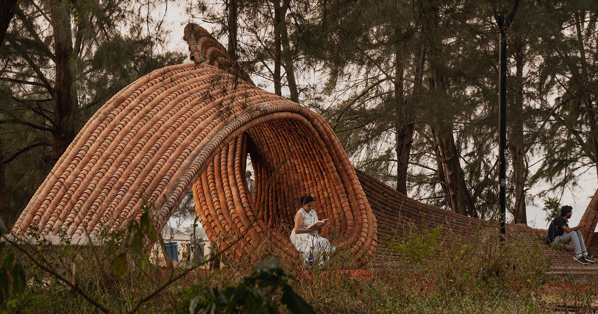 wallmakers sculpts 'kulhad pavilion' from disused terracotta cups