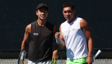 Li Tu and James McCabe defeat top seeds Julian Cash and Lloyd Glasspool at the Australian Open.