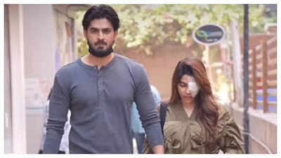 Bigg Boss fame Nikki Tamboli spotted outside a hospital with her right eye covered with a bandage; says, “Aankh mein cyst tha”