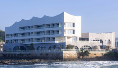 protoscapes reworks decommissioned pier into resort in china