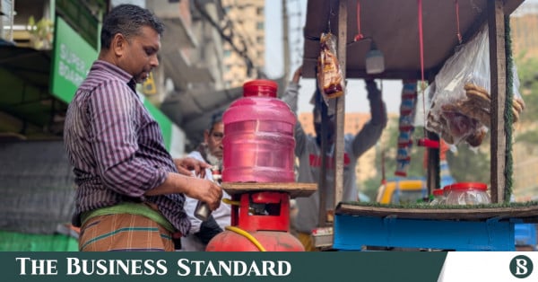 Amid LPG crisis, street vendors might soon have to raise prices