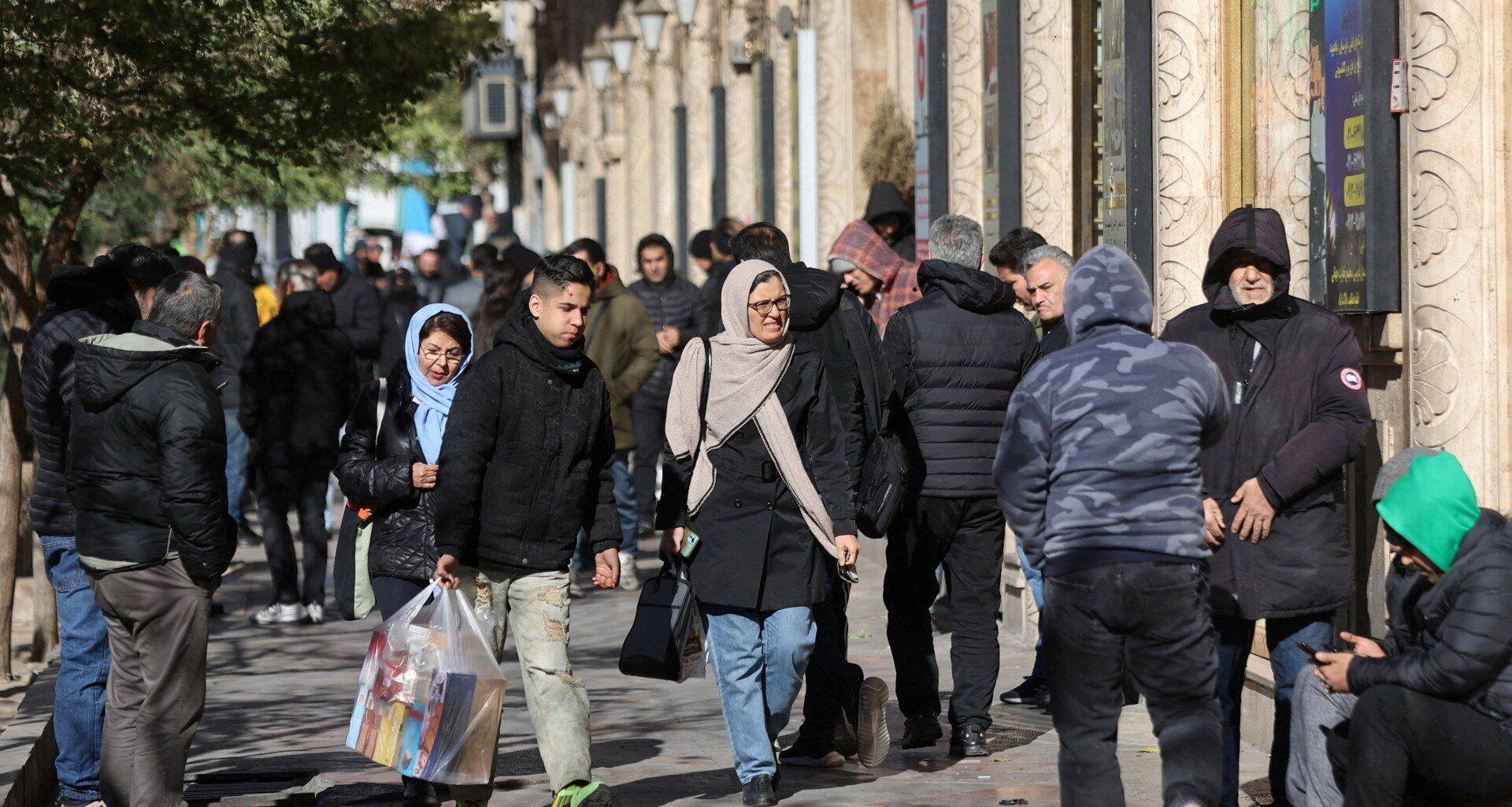 Sporadic protests in Tehran as clashes reported in Iran’s west | Protests News