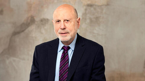 “A Great Depression-scale recession is coming by the end of the decade”