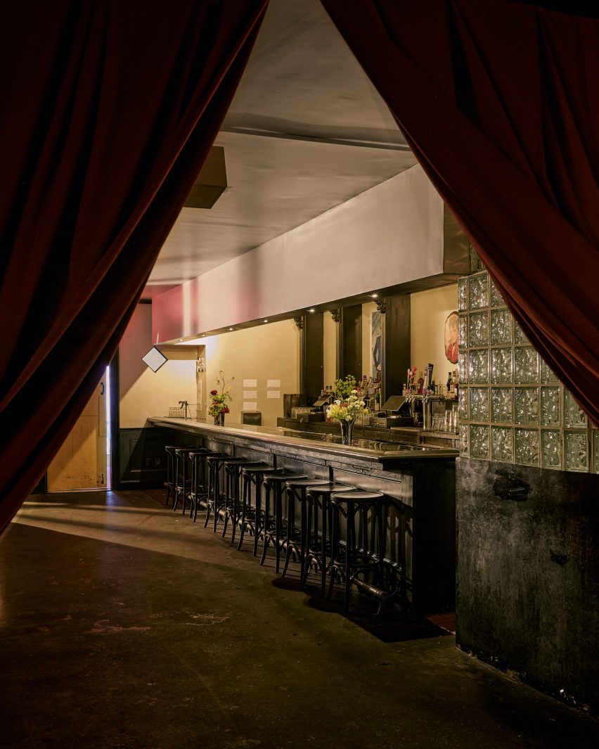 Bar with glass brick in New York