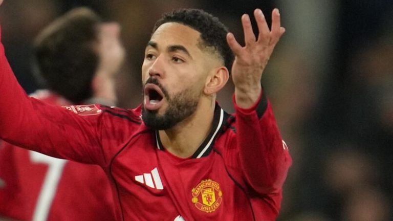 Matheus Cunha reacts after a decision goes against him