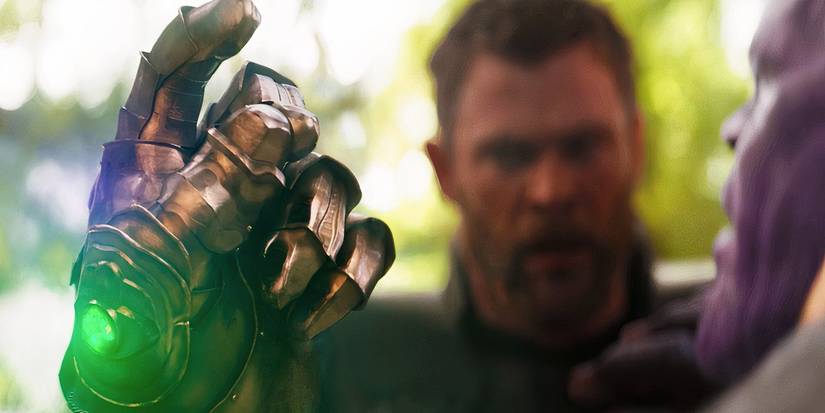 Thanos about to snap his fingers in Avengers Infinity War