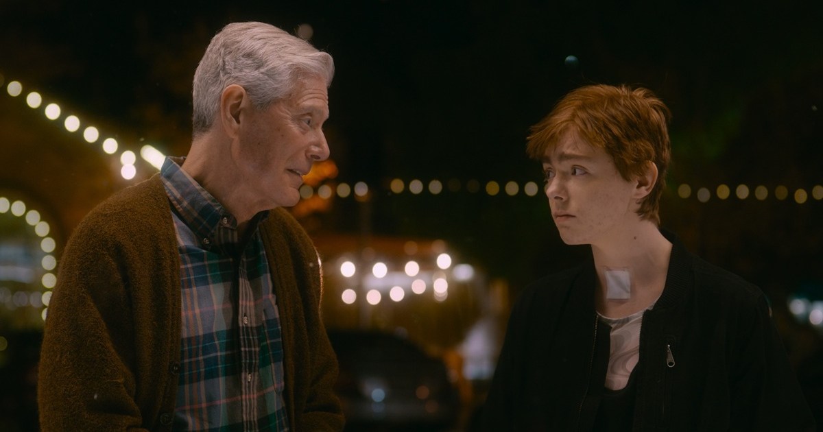 Avatar's Stephen Lang & Eighth Grade's Elsie Fisher Star in The Optimist Trailer