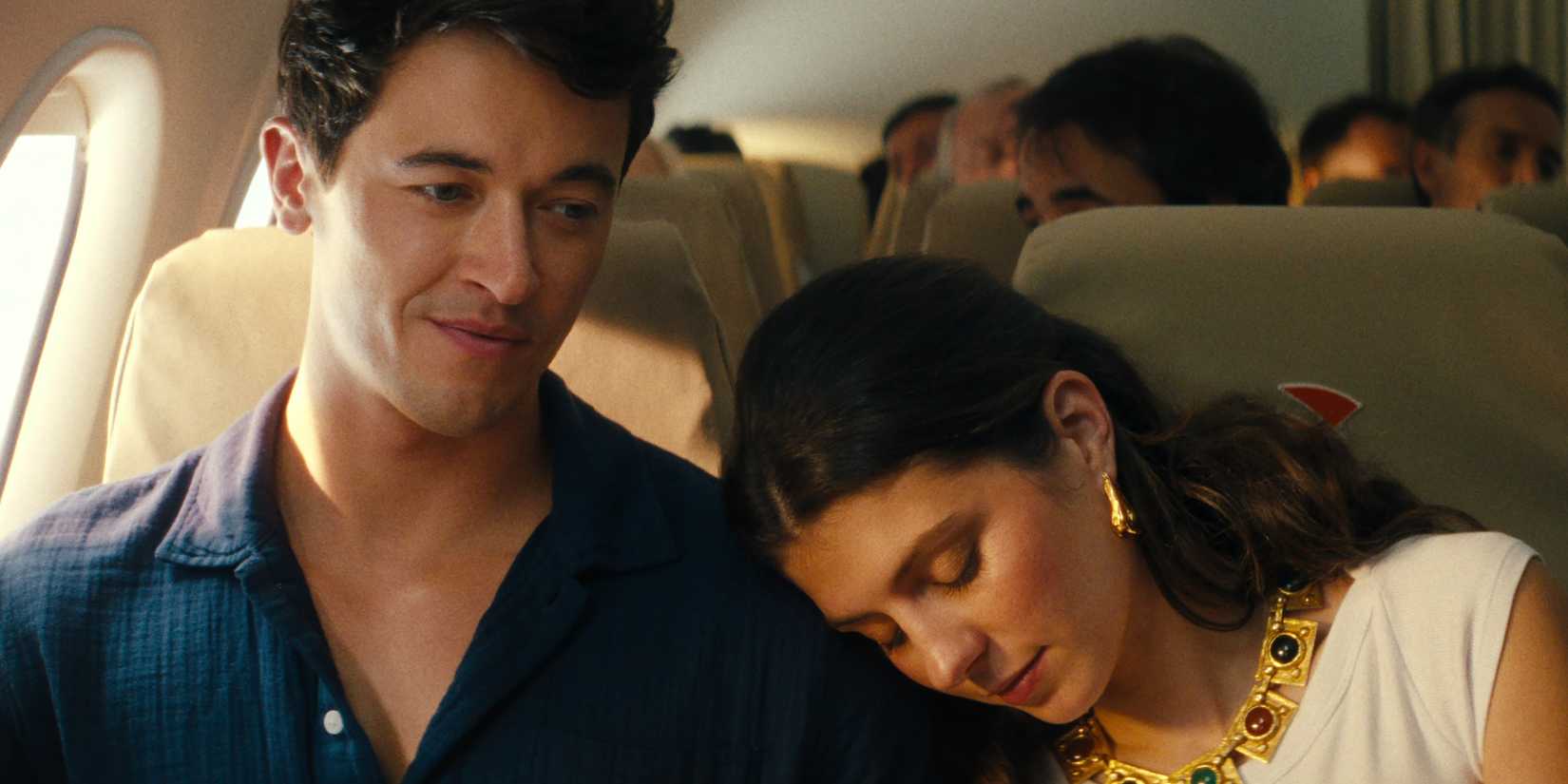 Two tourists are sleeping in the plane in People We Meet On Vacation