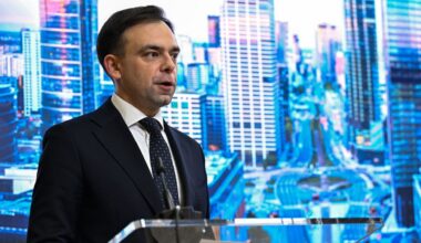 ‘We’re in the top tier now’: Poland sees no need to ditch złoty for euro as economy booms - TVP World