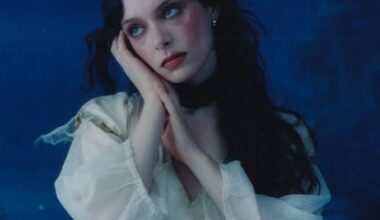 Holly Humberstone announces sophomore album, ‘Cruel World,’ out April 10 » // MELODIC Magazine