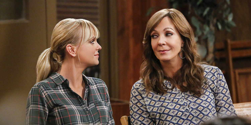 The stars of Mom look knowingly at each other