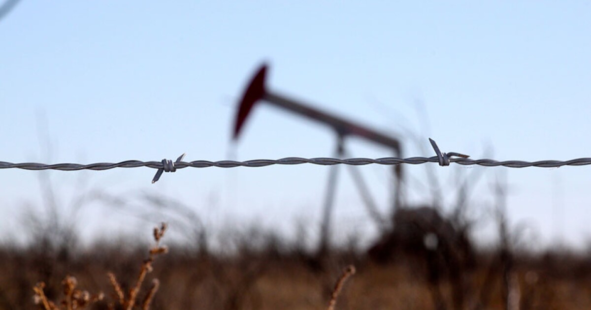 As Permian Shifts From Expansion to Endurance, Shale Producers Reach for More EOR, Horseshoe Wells, and AI