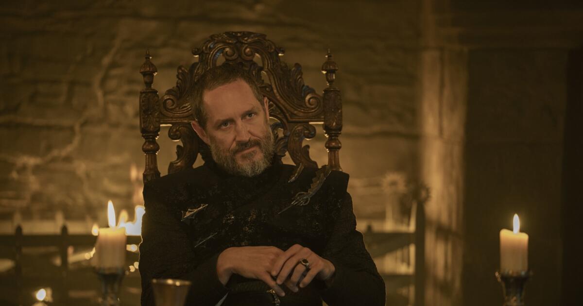 How 'Knight of the Seven Kingdoms’ Targaryens are related to others