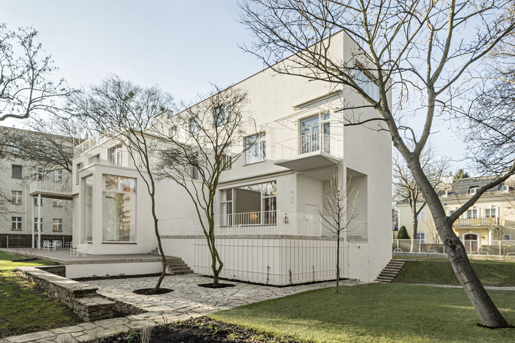 Villa Beer Renovation / Christian Prasser Architektur - Exterior Photography, Balcony