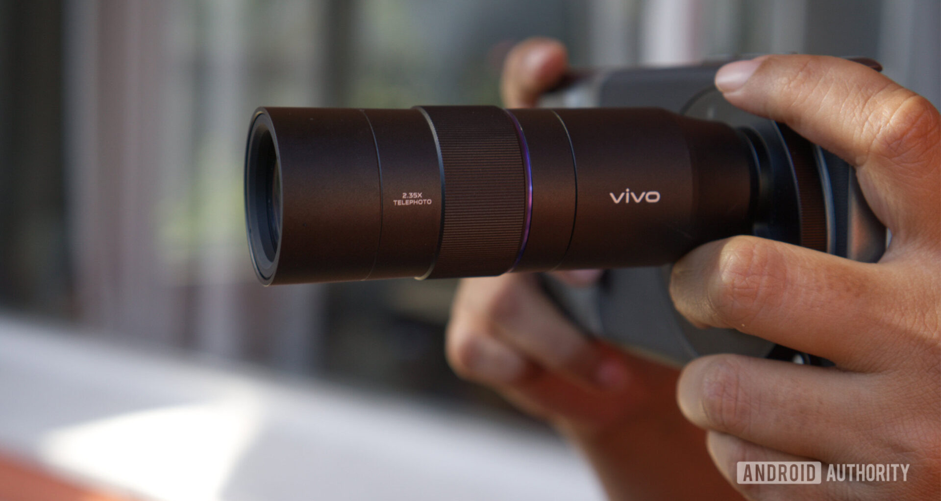 vivo X200 Ultra with external lens side view