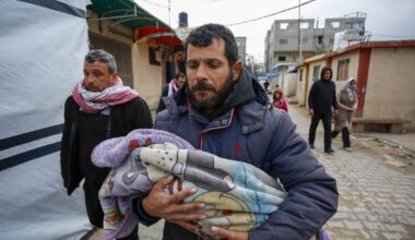 Storm in Gaza leaves infant dead from exposure as six killed in building collapse - Haaretz