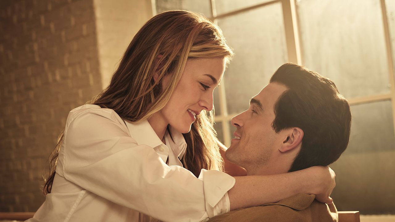 Meet the Star-Crossed Leads of ‘Love Story: John F. Kennedy Jr. & Carolyn Bessette’