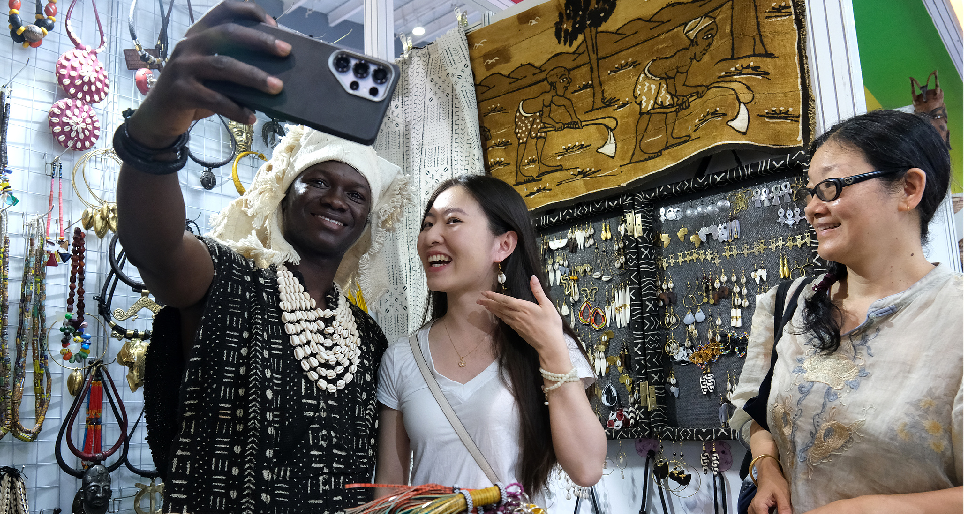 China to implement zero tariffs on imports from 53 African countries - news.cgtn.com