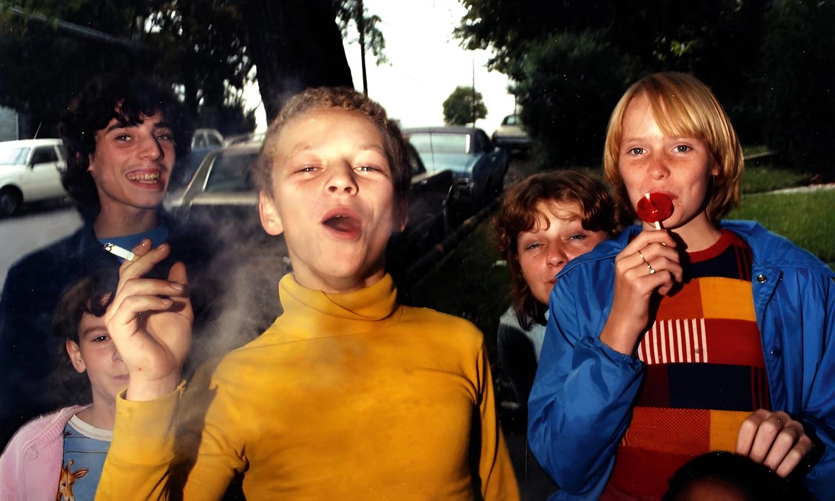 ‘Sometimes it would get physical’: the photographer who captures humanity at close quarters - The Art Newspaper