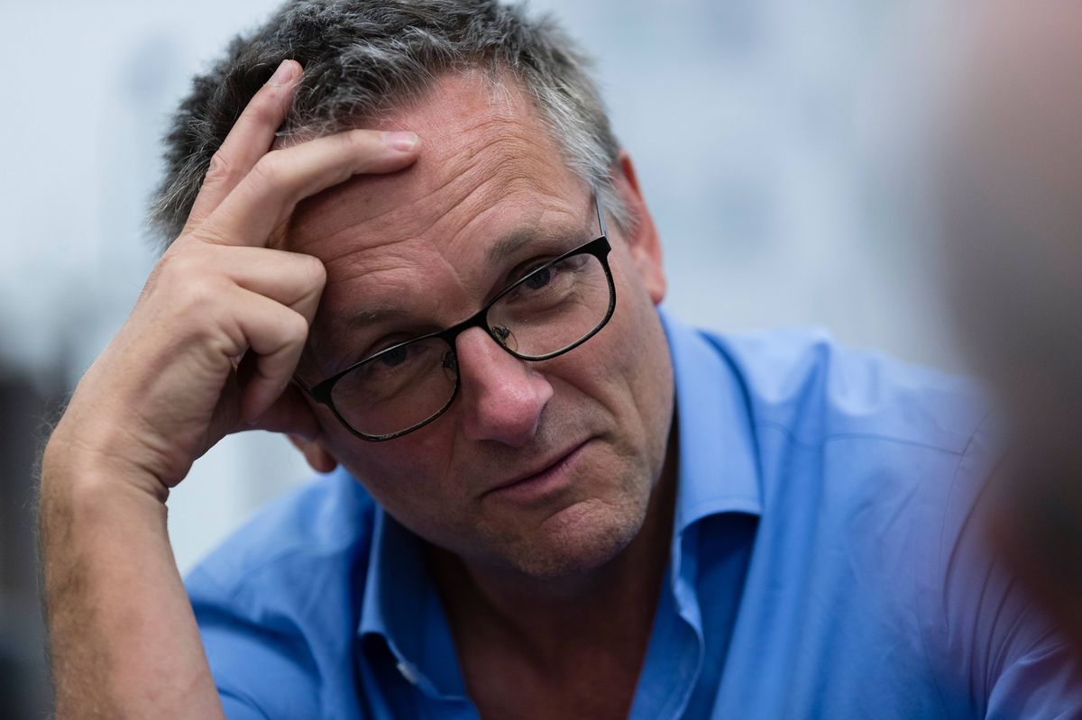 SYDNEY, AUSTRALIA - SEPTEMBER 16: Dr Michael Mosley speaks at the ICC Sydney on September 16, 2019 in Sydney, Australia. The Centenary Institute Oration is part of the 14th World Congress on Inflammation. (Photo by Brook Mitchell/Getty Images)