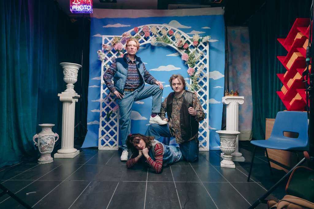 Swift with Gleeson and Lewis Capaldi