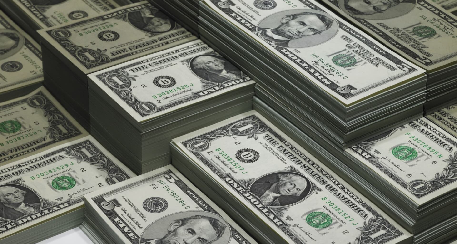 Dollar set for best week in four months on hawkish Fed, geopolitics