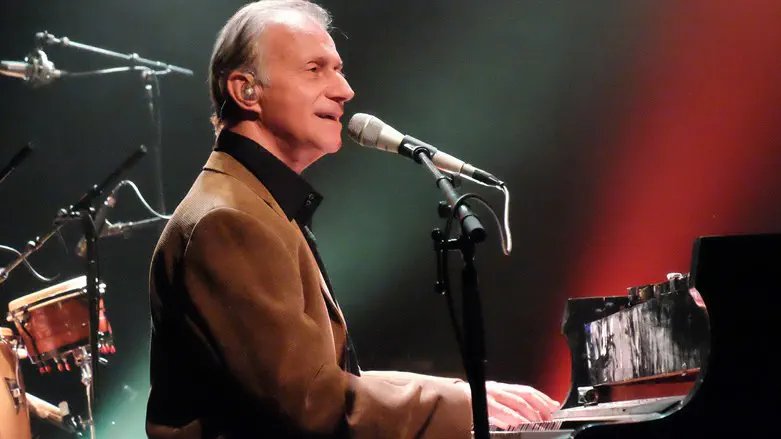 Popular Israeli singer dies at 76