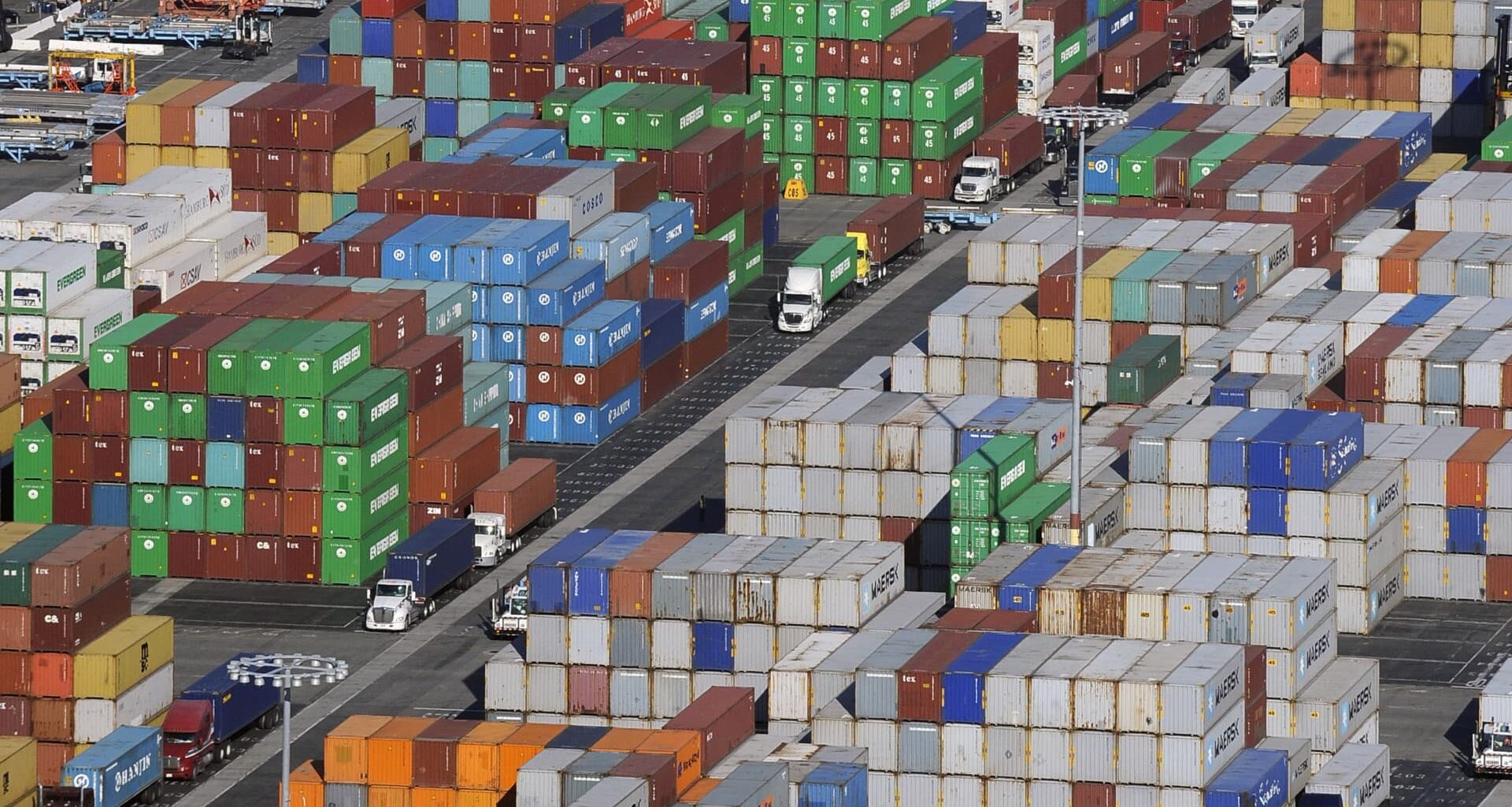 Fourth-quarter U.S. GDP up just 1.4%, badly missing estimate; inflation firms at 3%