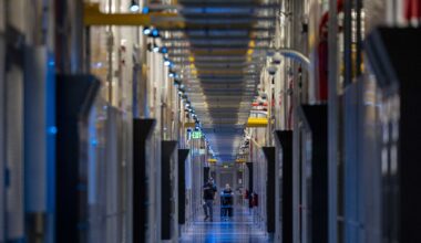 Dividend-paying real estate stocks outperform as AI fears roil markets