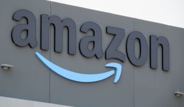 Amazon is dipping on margin and capex concerns. Wall Street analysts still see upside